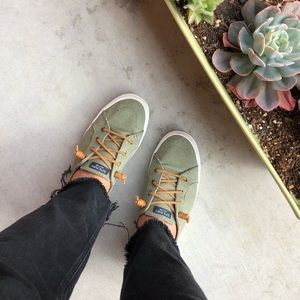 Sperry Topsider Crest Vibe Lace up Tennis Shoes